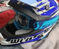 WULF XL 610-620 HELMET& GOOGLES