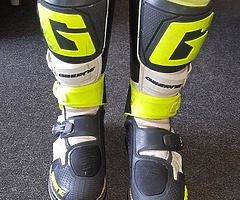 Gaerne sg12 motocross boots Flo neon yellow grey white - Image 5/5