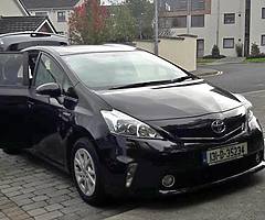 131 TOYOTA Prius 7 seats - Image 6/7