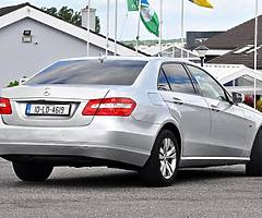 2010 Mercedes-Benz E-Class BlueEfficiant - Image 4/9