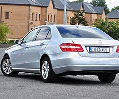 2010 Mercedes-Benz E-Class BlueEfficiant - Image 5/9