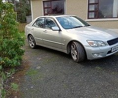 Lexus is200 se