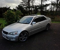 Lexus is200 se