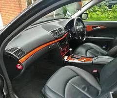 2007 Mercedes-Benz E-Class - Image 4/9