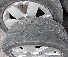 ALLOYS WHEELS WITH VERY GOOD TYRES - Image 3/3