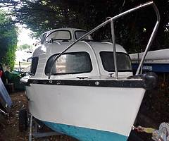 Shetland boat 535 in very good condition perfect working order.Comes with trailer and 8 hp engine .