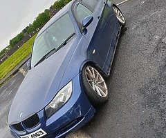 BMW 318d 06 - Image 9/10