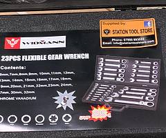 23 piece Flexible Ratchet Spanner Set