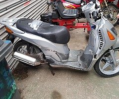 2004 HONDA 125 CC SCOOTER FOR SALE £120