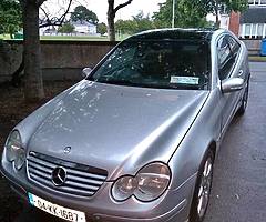 2004 Mercedes-Benz C-Class