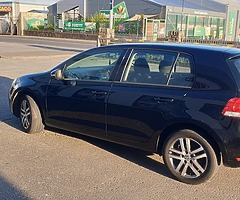 2010 VW Golf 2.0 TDI - Image 4/10