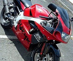 Suzuki gsxr 600