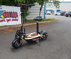 EVO Powerboard 60 KPH 2000 watt Mega scooter @ muckandfun