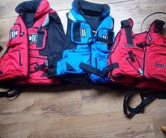 3life jacket £35