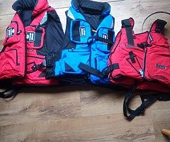 3life jacket £35