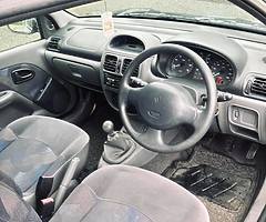 Renault Clio 1.2 petrol - MOT’D and low miles for age. - Image 4/5