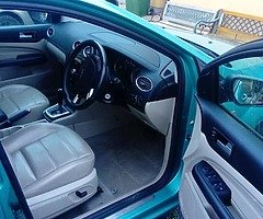 Focus 20ltre ghia auto triptonic all leather. English car