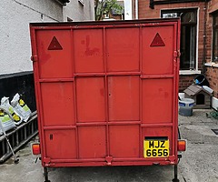 Twin axle box trailer