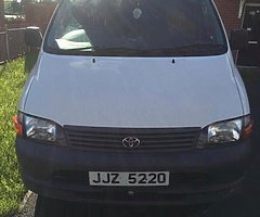 2002 Toyota Hiace