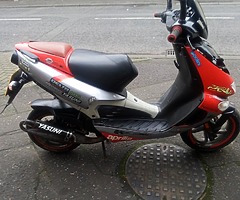 Aprilia sr 50  2005