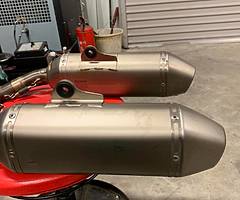 Full akrapovic exhaust system - Image 6/7