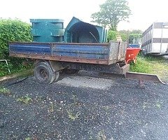 Tractor tipping trailer