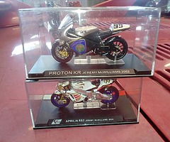 Model racing bikes - Image 4/9