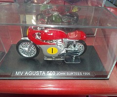 Model racing bikes - Image 6/9