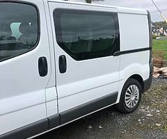 2007 Renault Side door with window