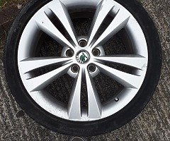 Skoda vrs 18 alloys - Image 4/4