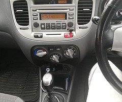 Kia Rio 1.4 petrol - Image 9/10