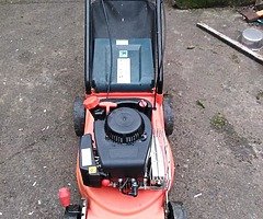 Lawnmower self drive