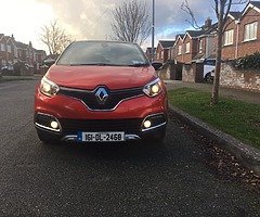 Renault Captur Signature 1.5Dci    Manual. Leather. Sat Nav. Heated seats. Electric folding mirrors