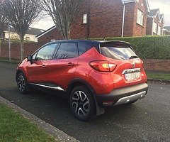 Renault Captur Signature 1.5Dci    Manual. Leather. Sat Nav. Heated seats. Electric folding mirrors