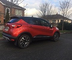 Renault Captur Signature 1.5Dci    Manual. Leather. Sat Nav. Heated seats. Electric folding mirrors - Image 5/10