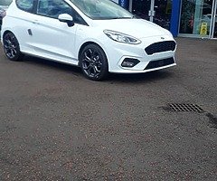 New st - lime Ford fiesta - Image 6/6