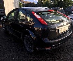 2005 FORD FOCUS