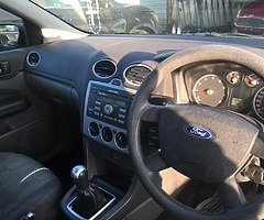 2005 FORD FOCUS - Image 4/6