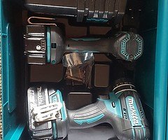 Makita drill set