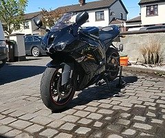 Kawasaki zx6r black edition