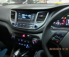 HYUNDAI TUCSON S BLUE DRIVE 2WD CRDI 1.7 - Image 9/10