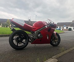 Vfr 750 rc45 replica, full years mot