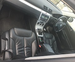 Volkswagon passat - Image 9/10