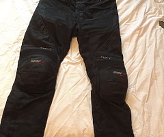 RST Textile Motorbike Motorcycle Trousers. - Image 3/3