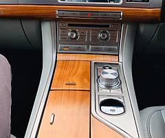 Jaguar XF (luxury edition) DIESEL - Image 7/10