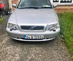 04 Volvo s40