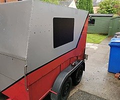 8x5 box trailer