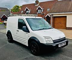 2004 Ford Transit Connect Diesel Van - Full 12 months MOT, Roof bars & Tow bar! - Image 4/4