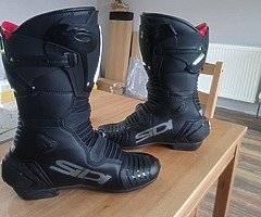 SIDI MAG-01 motorcycle race boots LIKE NEW size 10.5 eu45 - Image 1/5