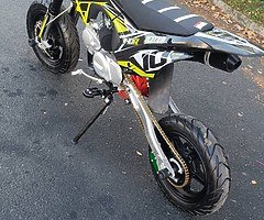 10TEN 140 Supermoto PIT BIKE (FINANCE/DELIVERY) - Image 1/10